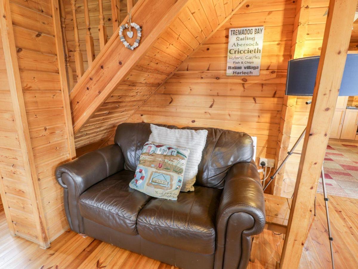 Sun View Lodge Llanbedr  Exteriör bild